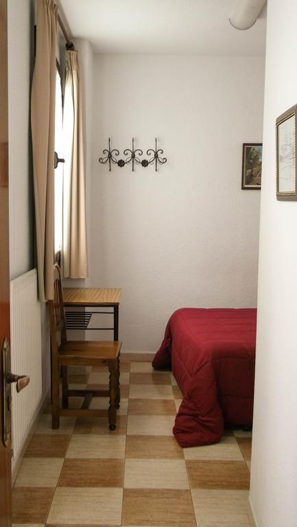 Pension Ciudad Navarro Ramos Granada Room photo